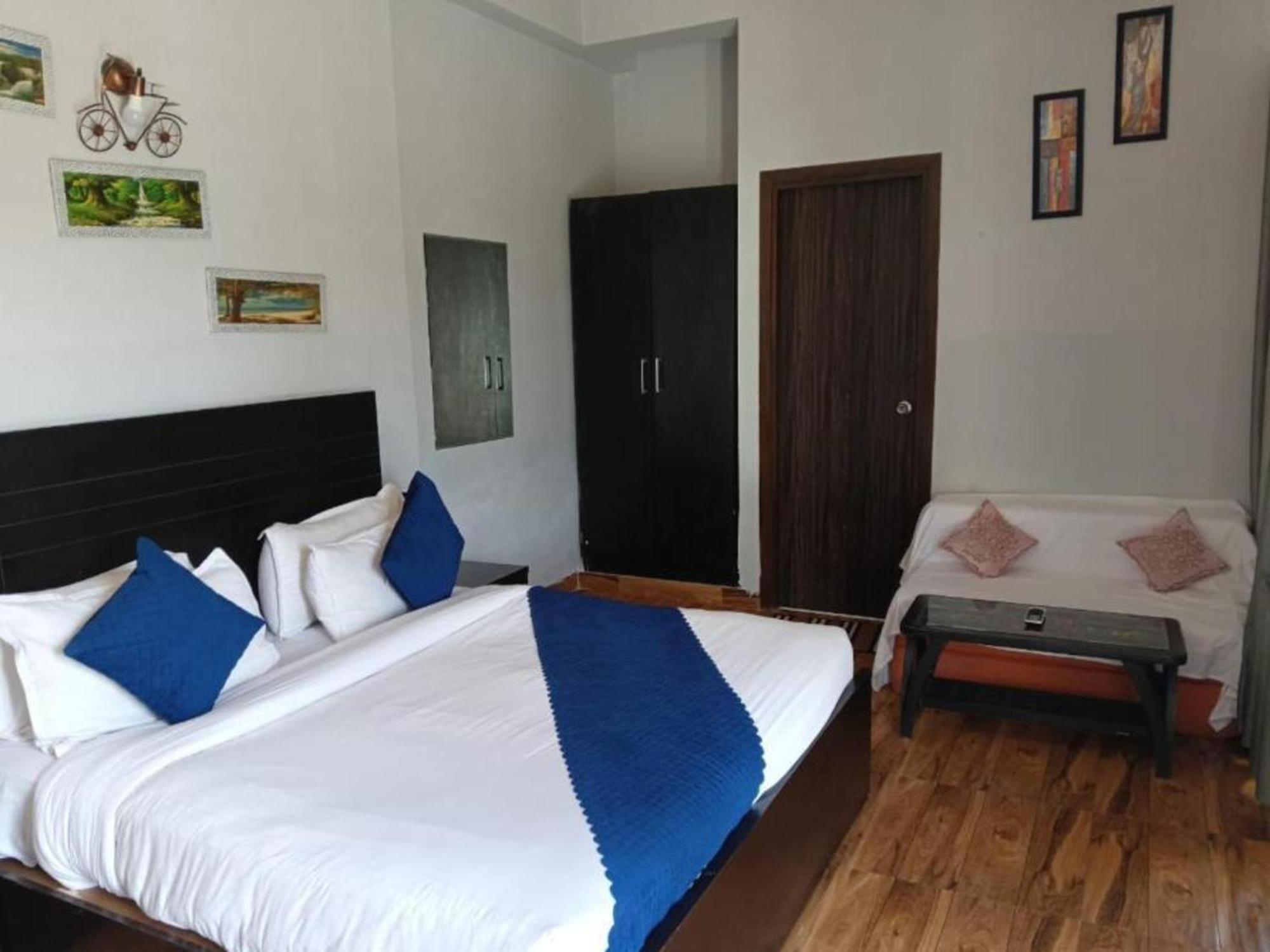 Vrindavan Dreams Hotel And Suites Vrindāvan Exterior foto