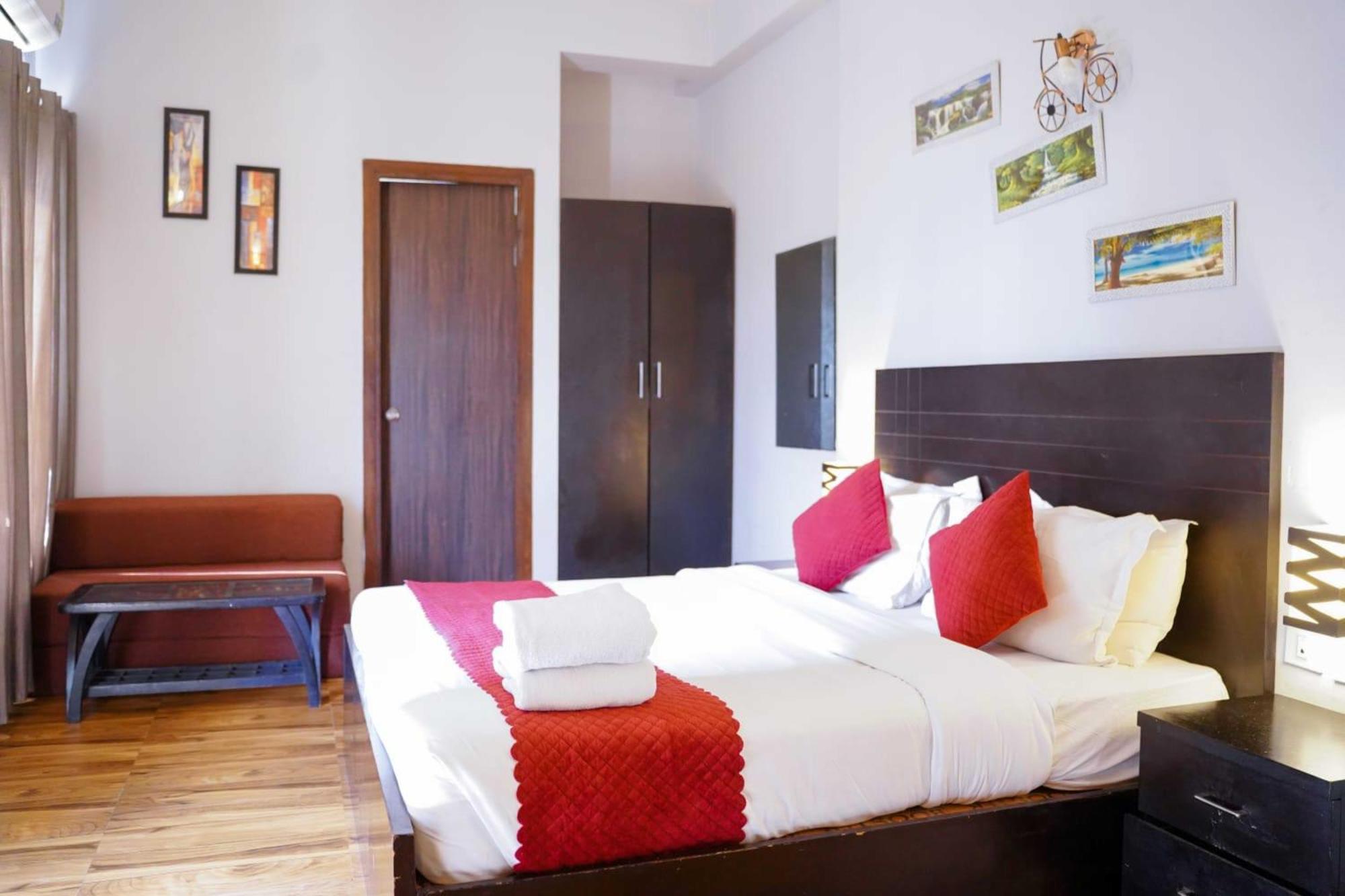 Vrindavan Dreams Hotel And Suites Vrindāvan Exterior foto